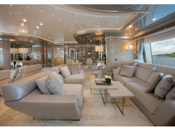 Lady Lara by Benetti e Fendi Casa