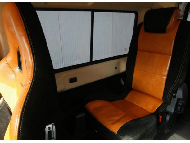 Land Rover Defender by Atelier Aznom