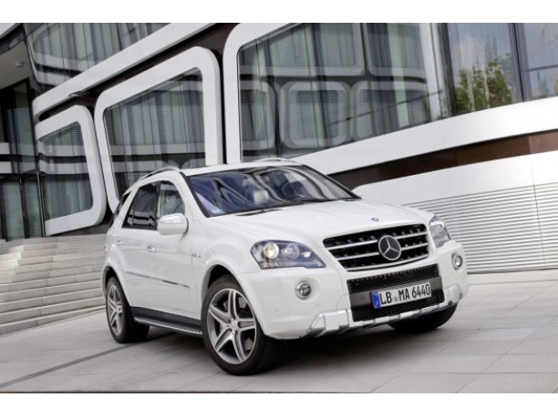 Mercedes ML 63 AMG 2010