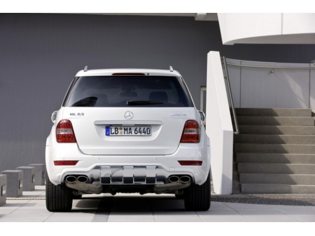 Mercedes ML 63 AMG 2010