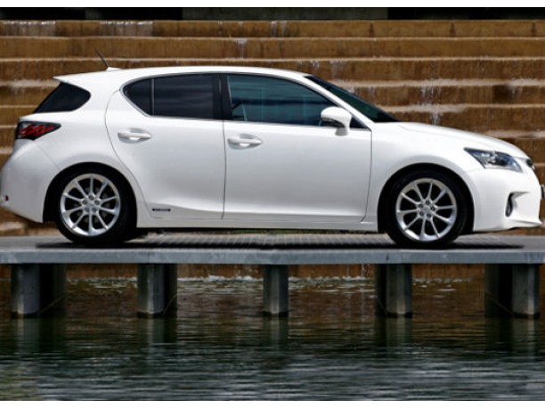 Lexus full hybrid