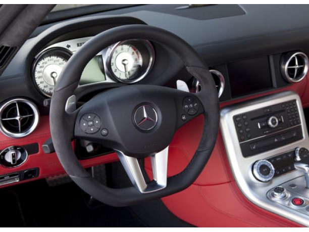Mercedes SLS Black Edition