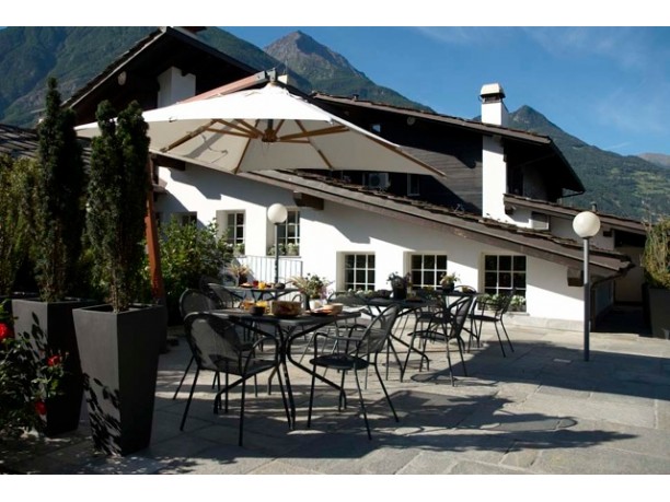 Hotel Village Aosta, la vacanza ideale su due ruote