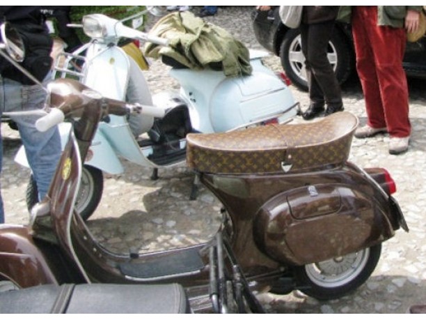 Vespa Louis Vuitton