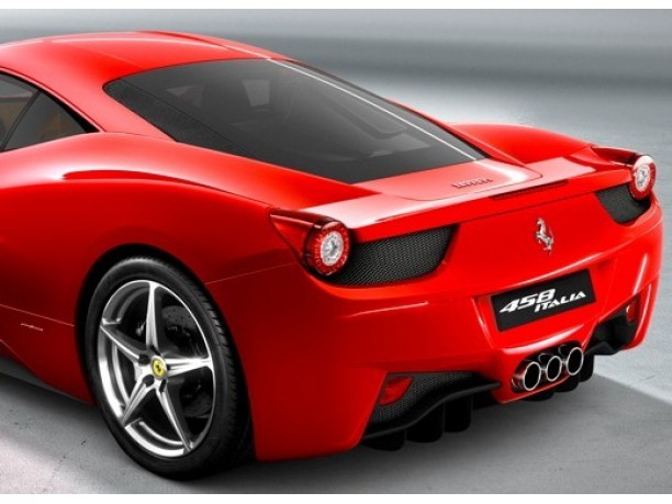 Ferrari 458 Challenge scende in pista