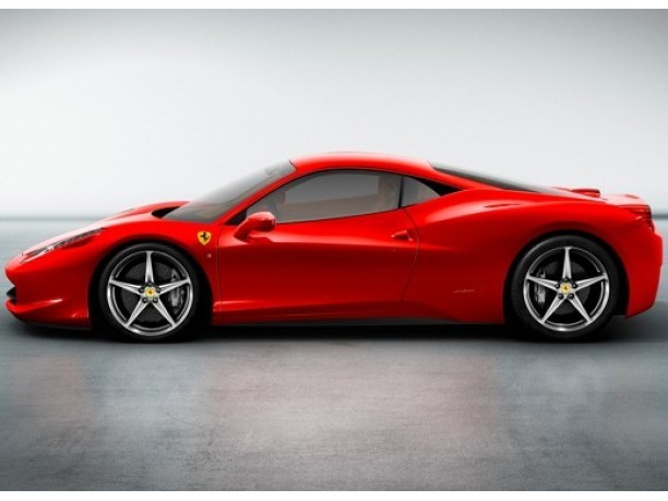 Ferrari 458 Challenge scende in pista