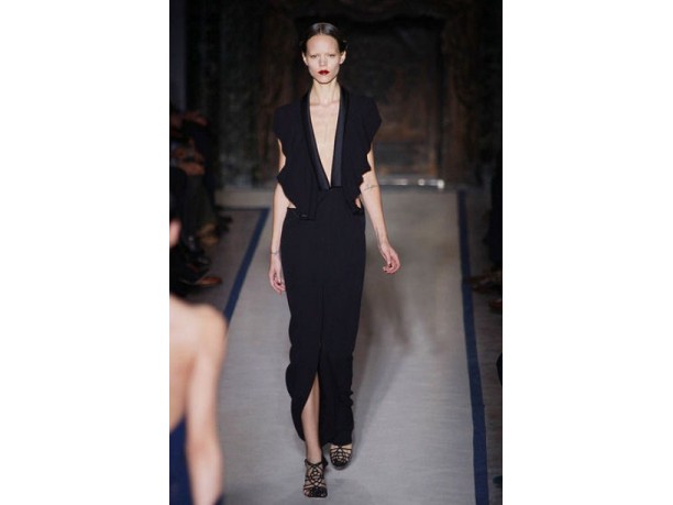 Yves Saint Laurent primavera-estate 2011 alla Paris Fashion Week
