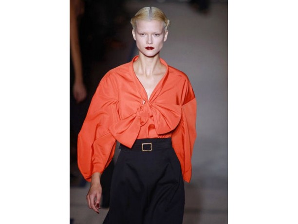 Yves Saint Laurent primavera-estate 2011 alla Paris Fashion Week