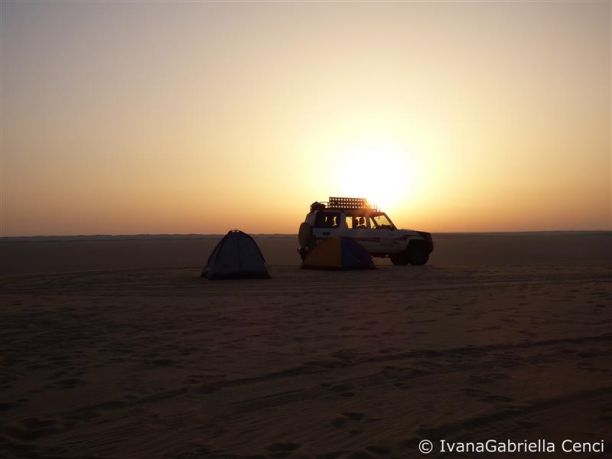 Alla scoperta delle bellezze del Sahara: Gilf Kebir, Uweinat, Grande Mare di Sabbia e Deserto Bianco