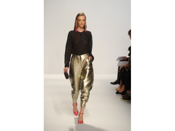 Alviero Martini 1^ Classe moda donna primavera estate 2013