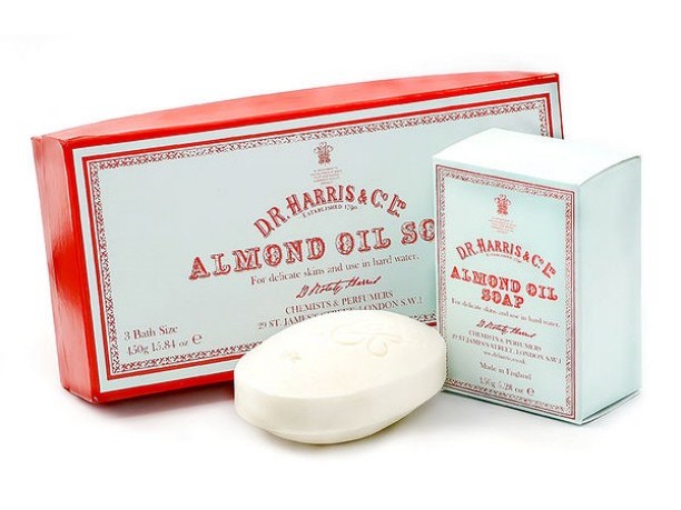Antica farmacia D.R.Harris & Co. a Londra