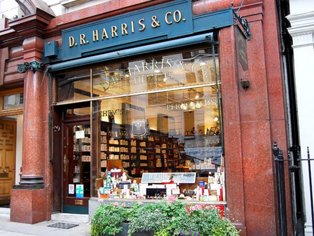 Antica farmacia D.R.Harris & Co. a Londra