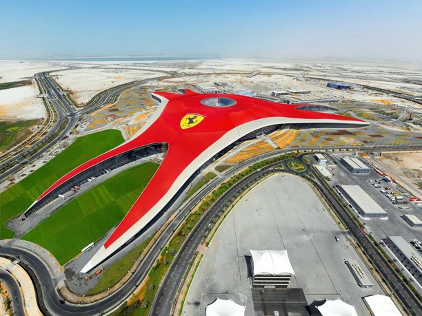 Apre il prestigioso Ferrari World Park ad Abu Dhabi