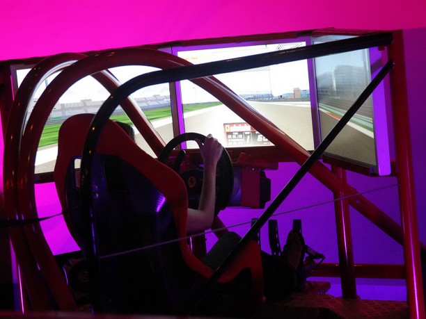 Apre il prestigioso Ferrari World Park ad Abu Dhabi