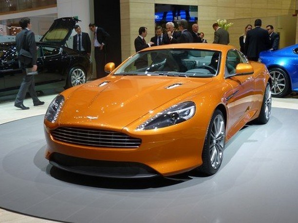 Aston Martin Virage V12
