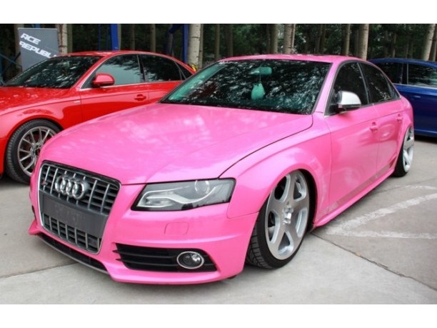 Audi A4L rosa in Cina