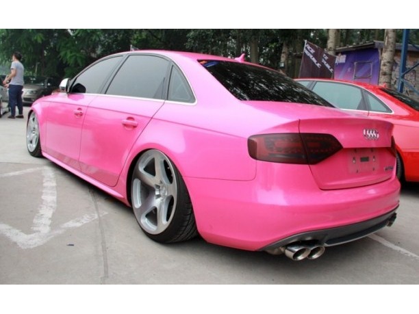 Audi A4L rosa in Cina