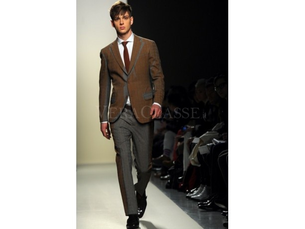 Bottega Veneta presenta la collezione autunno-inverno 2012-2013.