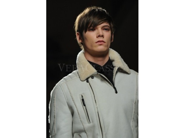 Bottega Veneta presenta la collezione autunno-inverno 2012-2013.