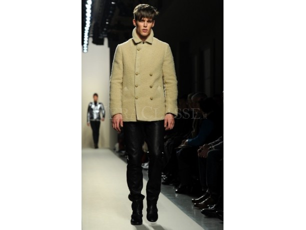 Bottega Veneta presenta la collezione autunno-inverno 2012-2013.