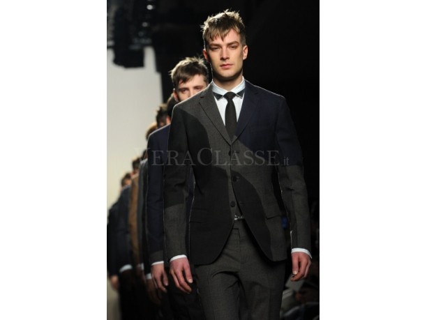 Bottega Veneta presenta la collezione autunno-inverno 2012-2013.