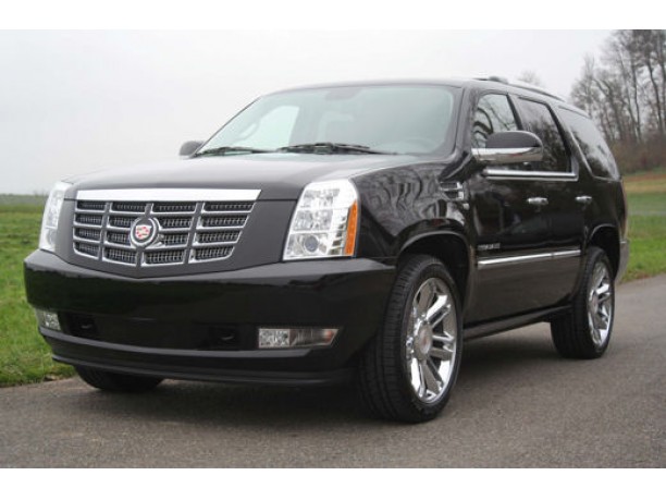 Cadillac presenta in Europa l’Escalade Platinum Edition