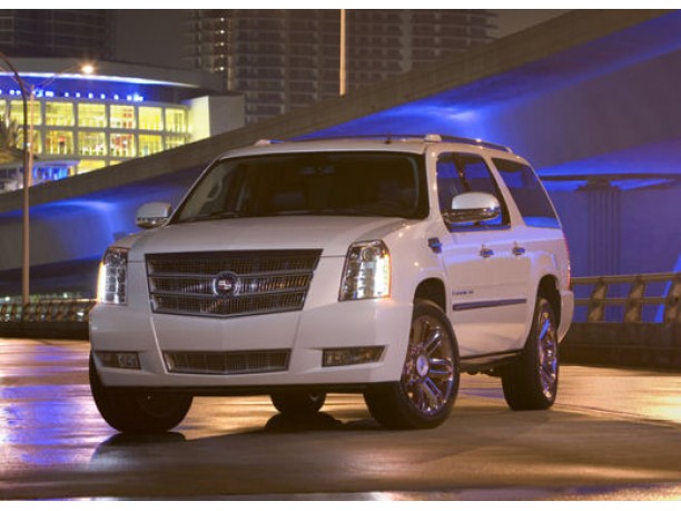 Cadillac presenta in Europa l’Escalade Platinum Edition