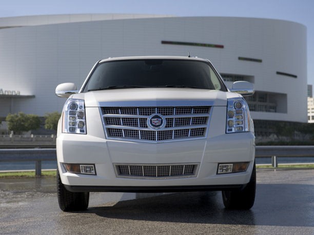 Cadillac presenta in Europa l’Escalade Platinum Edition