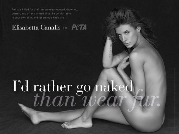 Canalis nuda contro le pellicce a Beverly Hills