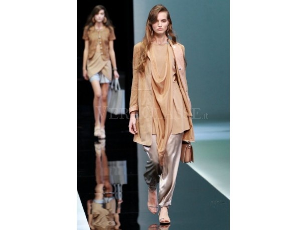 Emporio Armani collezione primavera estate 2013