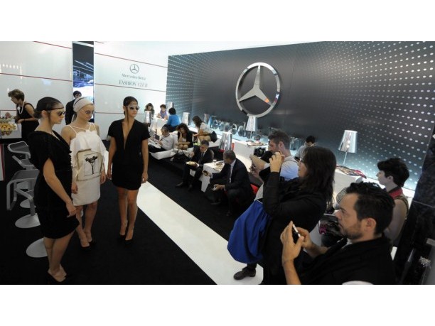 Foto e sfilate della settimana della moda di Milano settembre 2011