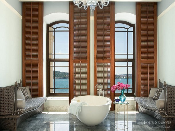 Four Seasons Hotel Istanbul at the Bosphorus