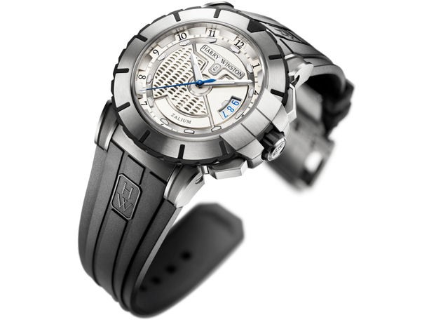 Harry Winston, novità 2012 per il celebre brand americano di orologi ed alta gioielleria