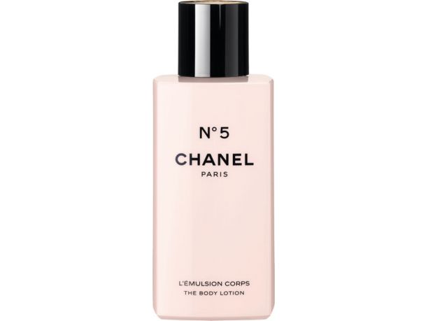 Chanel N°5, la linea bagno del profumo