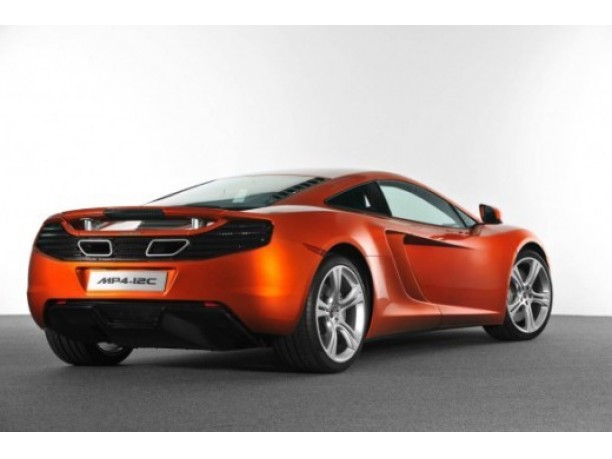 McLaren MP4-12C in Italia con Fassina