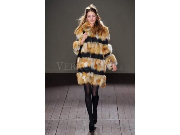Moschino Cheap and Chic collezione autunno-inverno 2011/2012