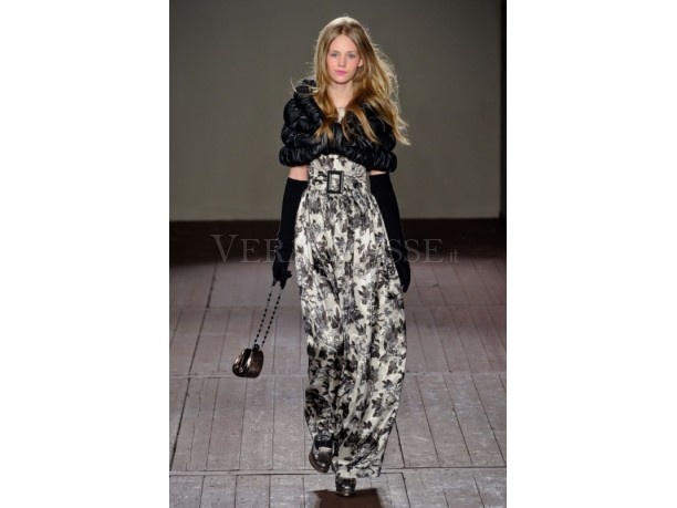 Moschino Cheap and Chic collezione autunno-inverno 2011/2012