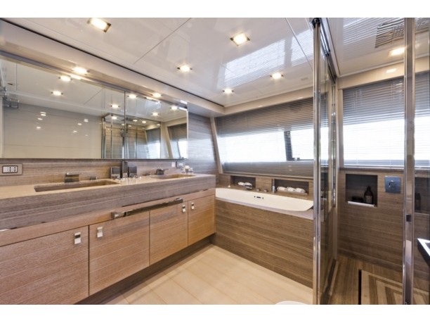 Ferretti Navetta 33 Crescendo