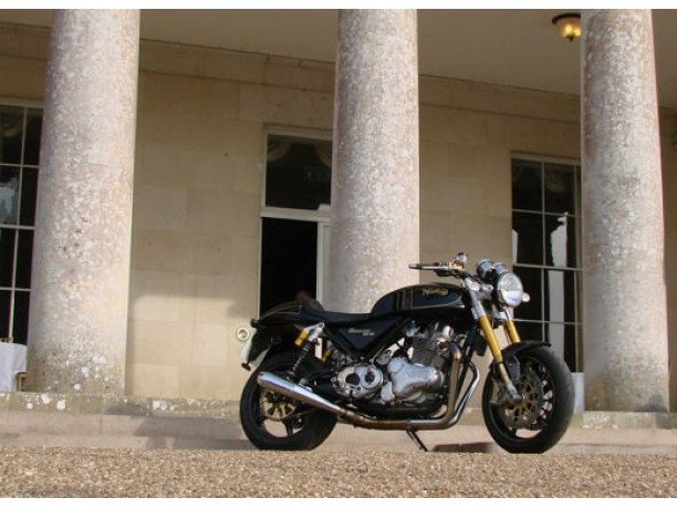 Norton ritorna in Italia
