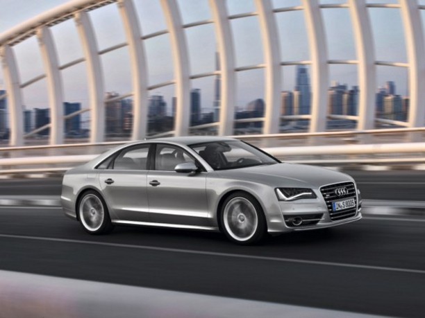 Nuova Audi S8