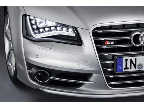 Nuova Audi S8