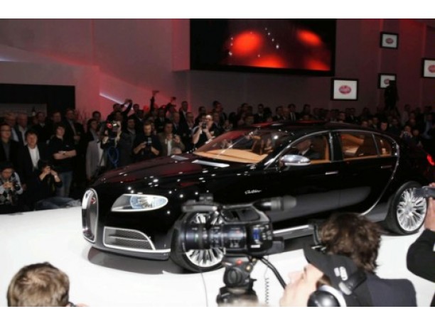 Nuova Bugatti sedan