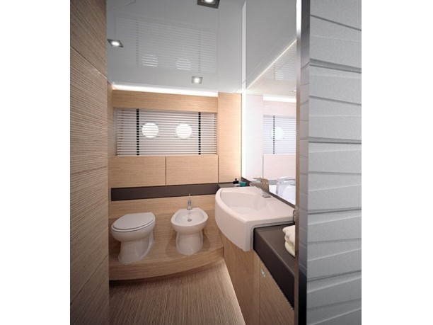 Nuovo Ferretti 690