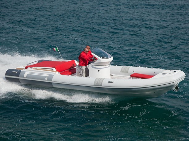 Pirelli PZero 880 Sport