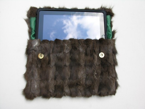 Porta iPad in pelliccia by Dellera