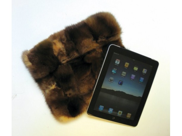 Porta iPad in pelliccia by Dellera