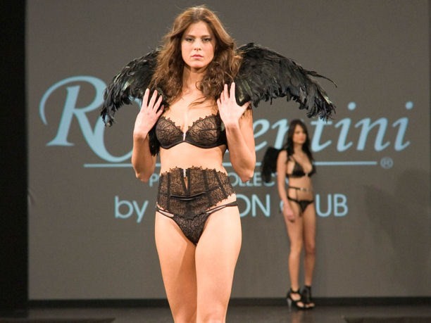 Sfilate intimo collezione 2011