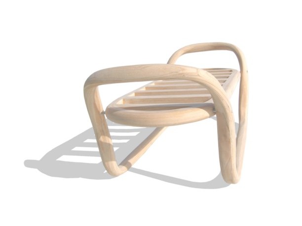 Slitta design per giocare nella neve by James Van Vossel