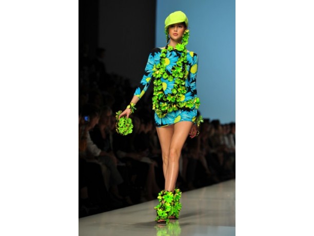 Tendenza moda: colori fluo per l’estate