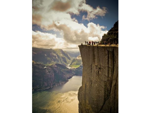 Tour naturalistico della Norvegia: fiordi, laghi e montagne